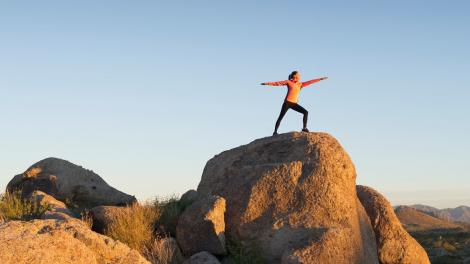 在絕美風光中修習瑜伽 在絕美風光中修習瑜伽
