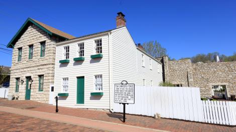 Tom Sawyer’s iconic white fence in Hannibal, Missouri