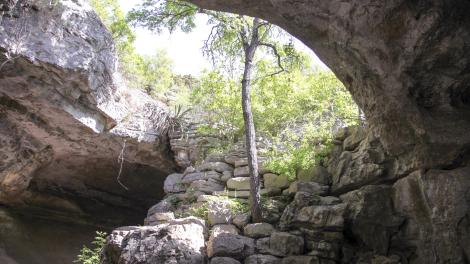 Exploring caves in Longhorn Cavern State Park
