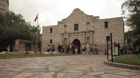 Touring the Alamo in San Antonio, Texas Touring the Alamo in San Antonio, Texas