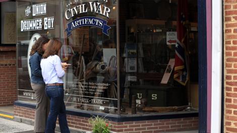 Window shopping in downtown Gettysburg, Pennsylvania