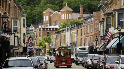 Narrated trolley tour of Main Street in downtown Galena