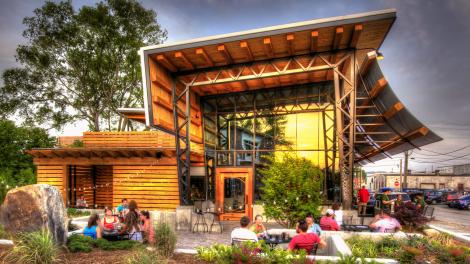 Casual dining on the outdoor patio at the Flying Squirrel Casual dining on the outdoor patio at the Flying Squirrel