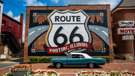 Famous Route 66 mural in Pontiac, Illinois