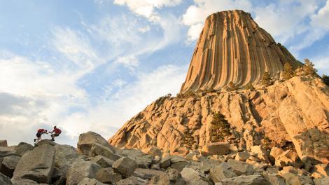 1906 年設為美國第一座國家紀念區的魔鬼塔巨岩