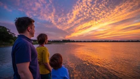Watching the sun set over Lake Shipp at Harborside restaurant in Winter Haven, Florida