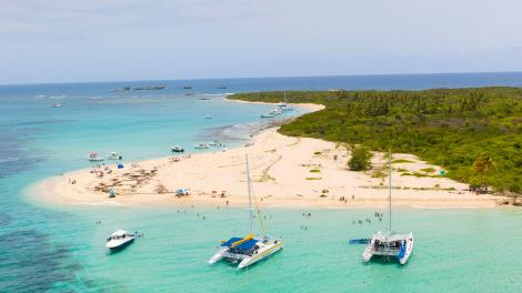 Boats docked around Cayo Icacos in Cordillera Nature Reserve off the coast of Fajardo, Puerto Rico