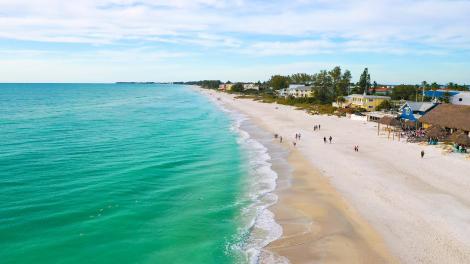 Anna Maria Island's pristine white sands and turquoise waters