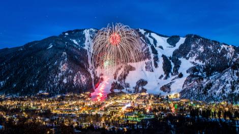 Fireworks over Aspen, Colorado Fireworks over Aspen, Colorado
