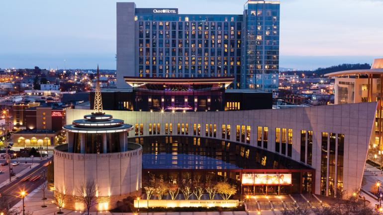 在田納西州納什維爾的鄉村音樂名人堂與博物館回顧傳統與歷史