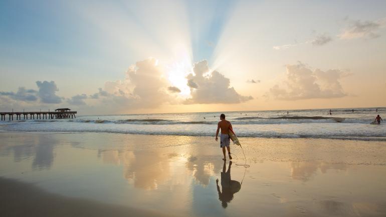 前往喬治亞州泰碧島,在大西洋上乘風破浪 前往喬治亞州泰碧島,在大西洋上乘風破浪
