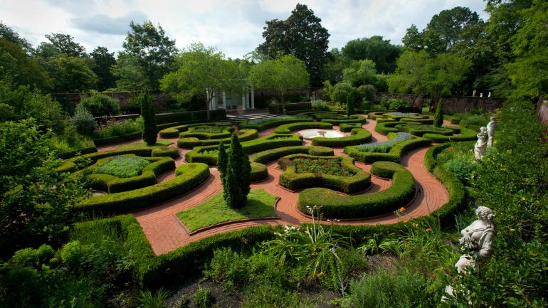 位於北卡羅萊納州新伯爾尼的特賴恩宮殿花園，美麗的場景彷彿讓歷史一幕幕浮現