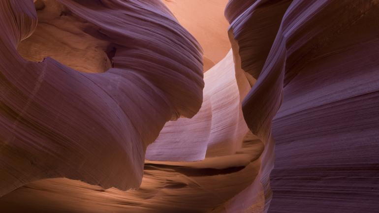 亞利桑那州羚羊峽谷的著名弧線。