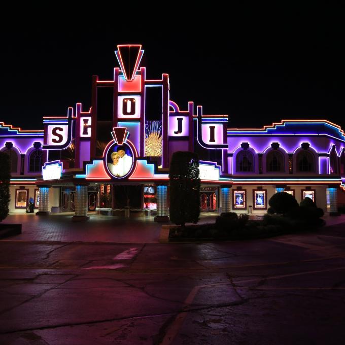 In Branson, there are 57,000 theater seats, more than Broadway in New York City. In Branson, there are 57,000 theater seats, more than Broadway in New York City.