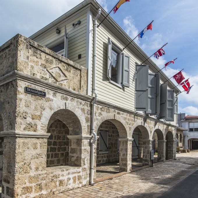 St. Croix is the only territory in the New World to have been ruled by seven nations: Spain, the Netherlands, England, France, Malta, Denmark and the USA. St. Croix is the only territory in the New World to have been ruled by seven nations: Spain, the Netherlands, England, France, Malta, Denmark and the USA.