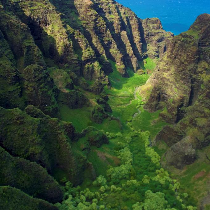 A view of the Awaʻawapuhi Trail on the Hawaiian island of Kaua‘i