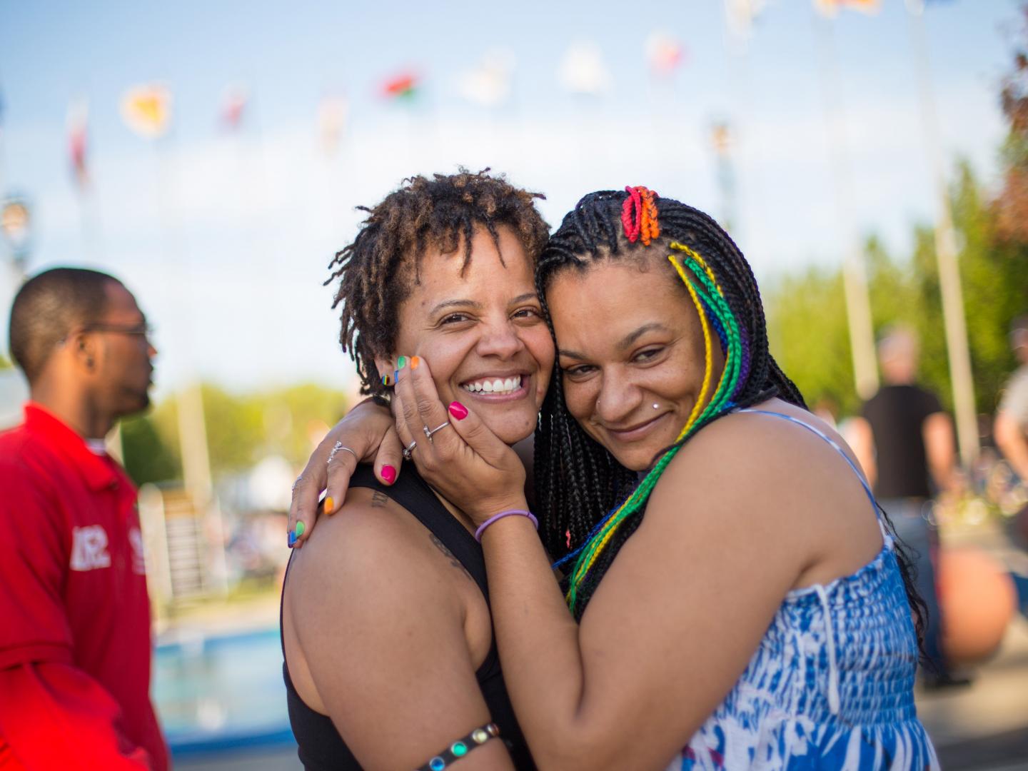 密爾瓦基同志節的兩名狂歡者 密爾瓦基同志節的兩名狂歡者