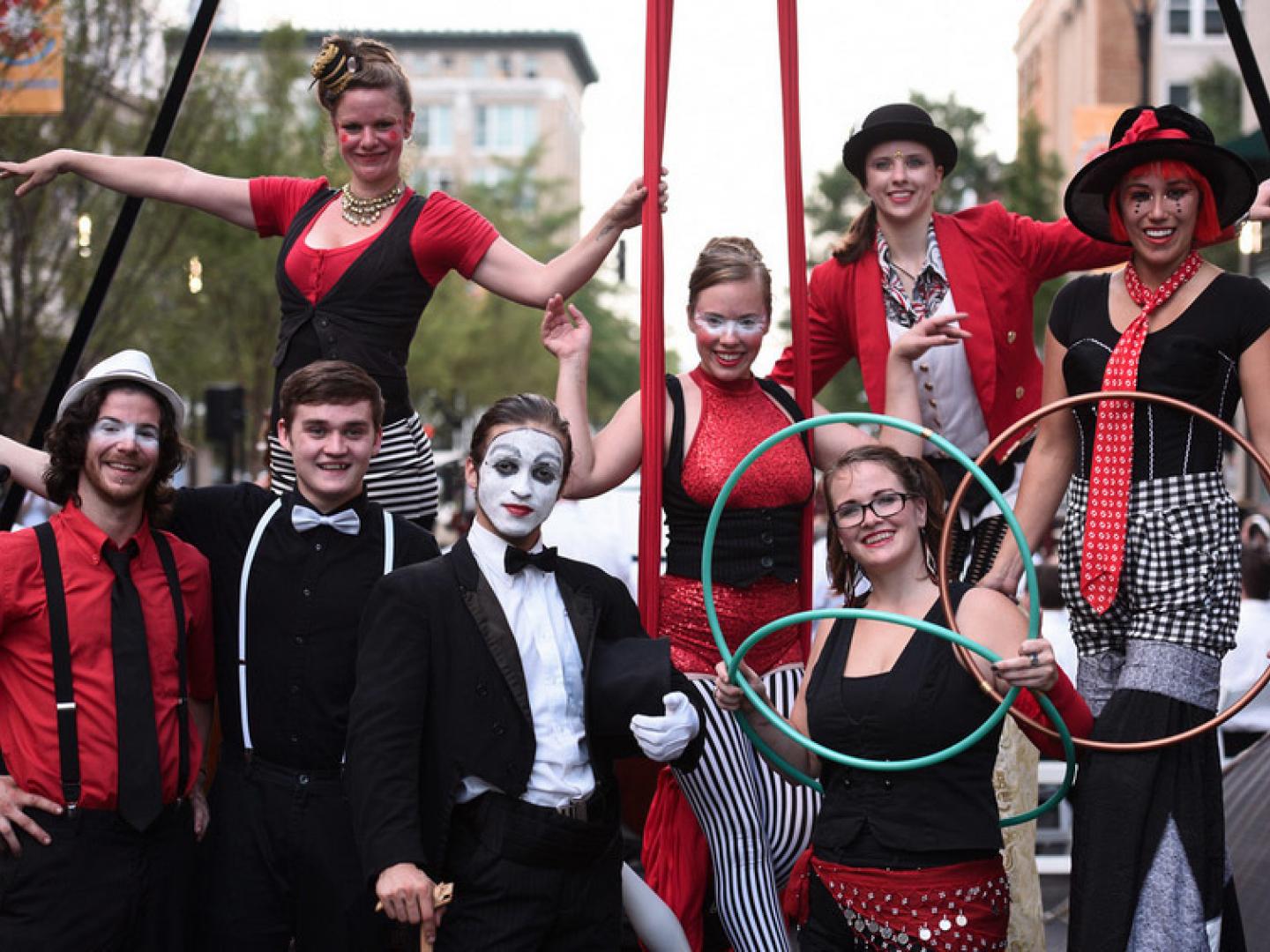 ACANSA 藝術節的開場表演者