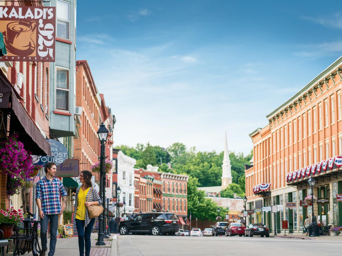 加利納風景秀麗的主街
