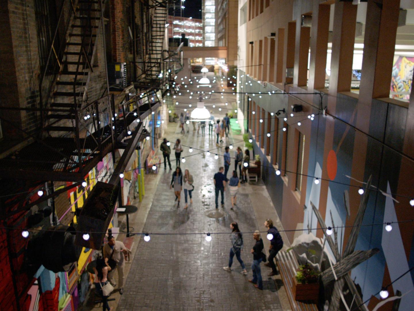 鳥瞰底特律的長帶區