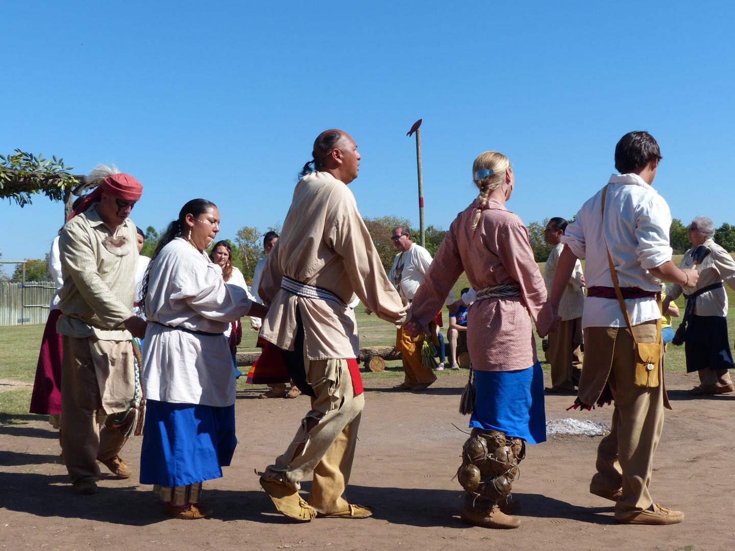 在薩爾弗的奇克索文化中心的舞蹈示範表演