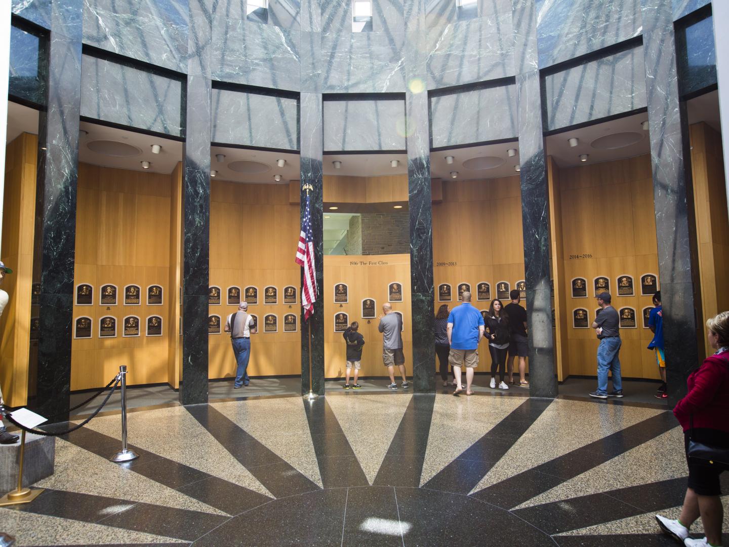 紐約州古柏鎮國家棒球名人堂的展示品