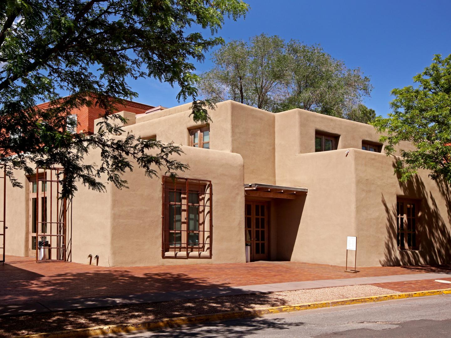 Exterior of the Georgia O’Keeffe Museum in Santa Fe, New Mexico