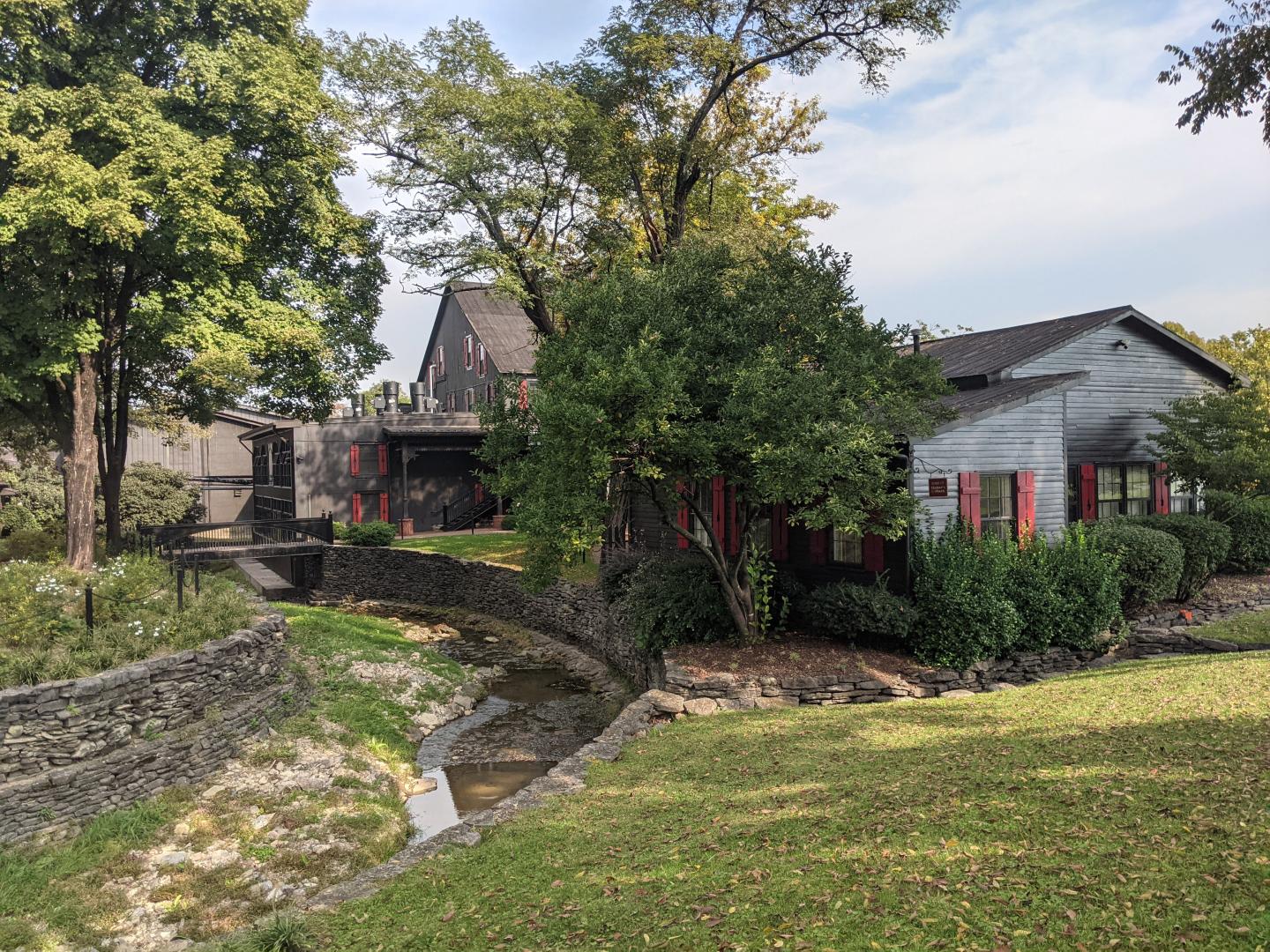 Maker's Mark Distillery overlooking the serene grounds of Star Hill Farm in Loretto, Kentucky Maker's Mark Distillery overlooking the serene grounds of Star Hill Farm in Loretto, Kentucky