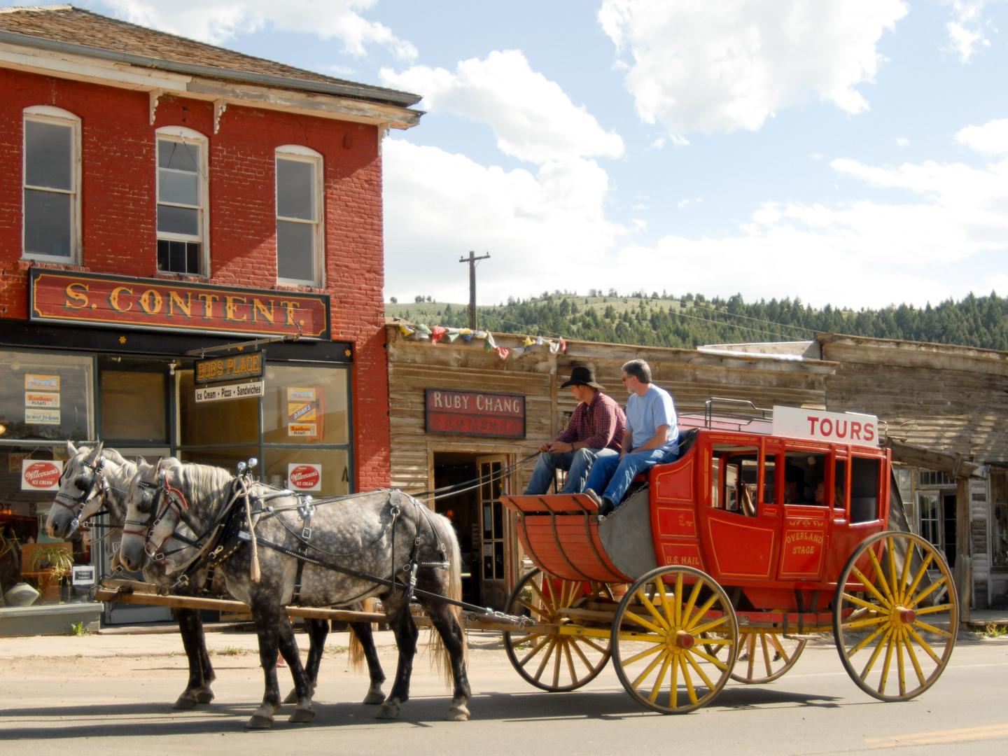 Touring Virginia City, Montana, by stagecoach