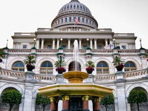 美國國會大廈壯麗絕倫的外牆