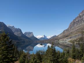 冰河國家公園風景優美的聖瑪麗湖