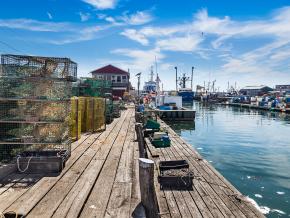 觀賞市中心水岸工作區的景色 觀賞市中心水岸工作區的景色