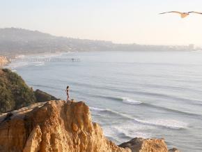 Viewing the La Jolla coastline from the sea cliffs