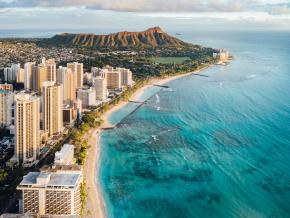 Aerial view of Honolulu and Waikīkī Beach, Hawaiʻi