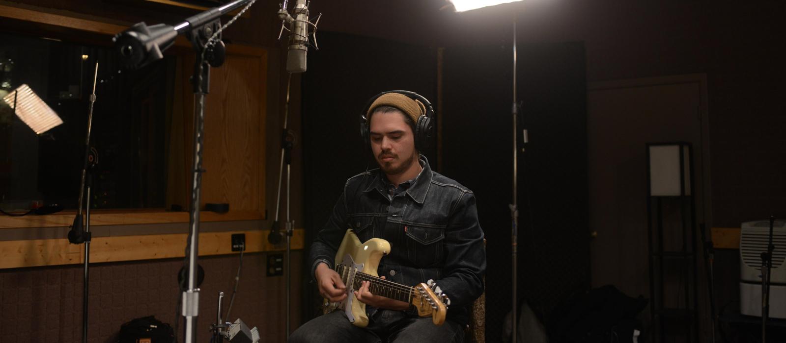 Blues artist Nathan Quick recording in Houston, Texas