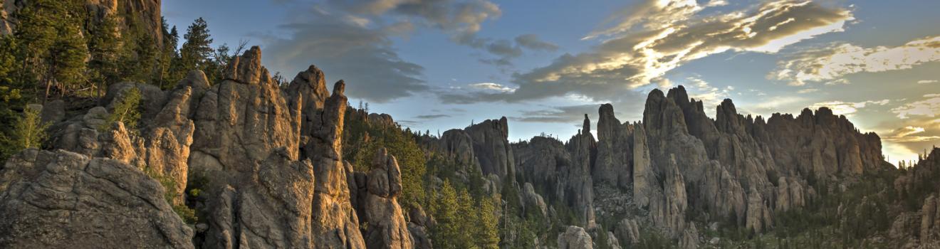 針林公路的沿途石柱