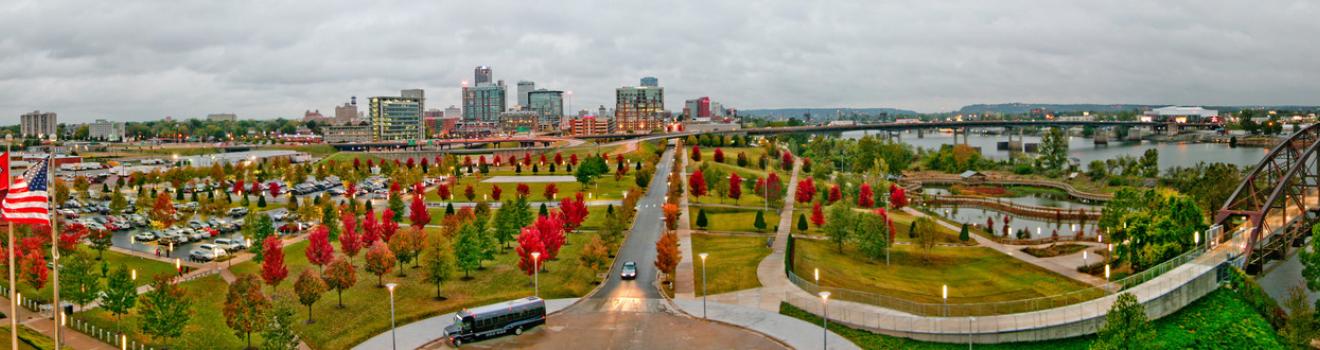 小岩城市中心和阿肯色河賞景步道風光