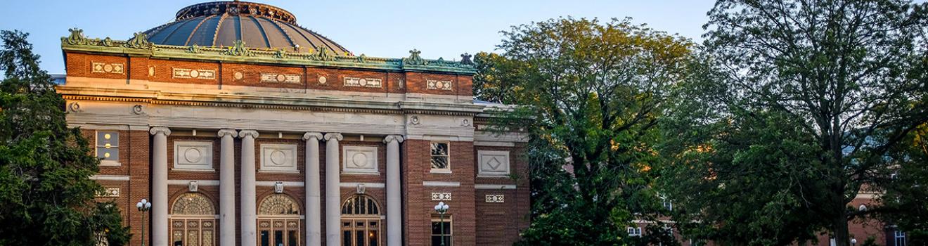 伊利諾大學厄巴納-香檳分校的福林傑禮堂