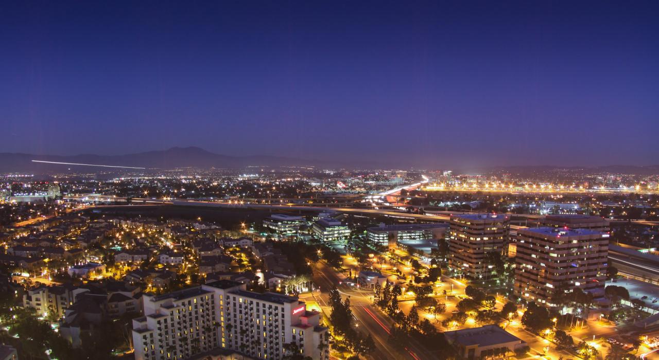 城市天際線夜景