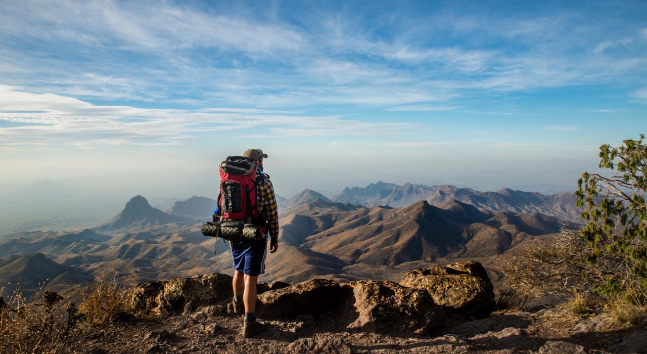 艱辛健行旅途中一覽南緣絕景