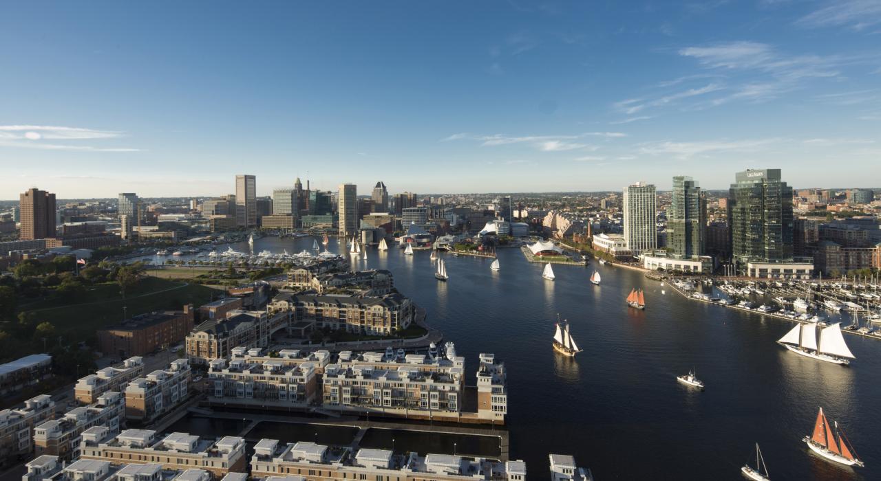 在巴爾的摩的馬里蘭州艦隊週暨飛行表演，頌揚海空旅行成就