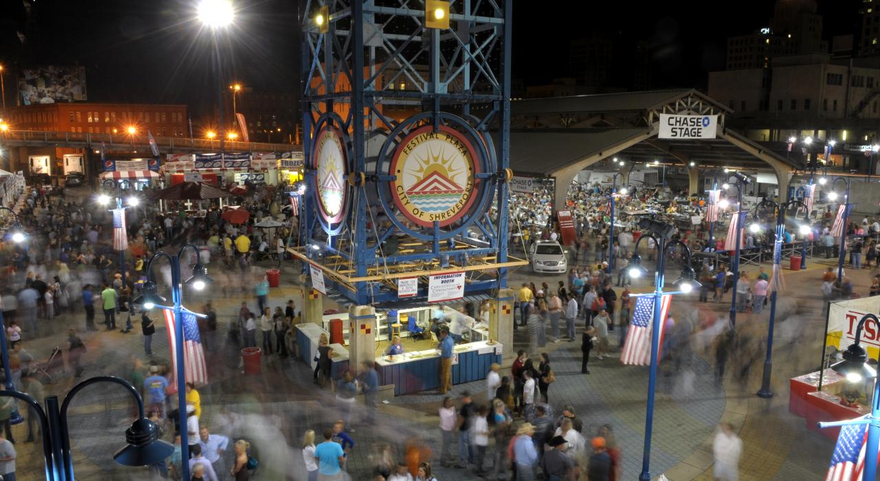 位於路易斯安那州什里夫波特市區的節日廣場 (Festival Plaza)，全年舉辦特別活動