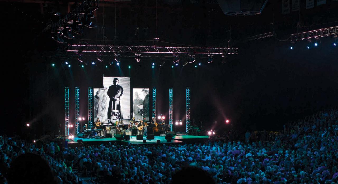 在 Johnny Cash 度過童年的阿肯色州瓊斯伯勒向他致敬