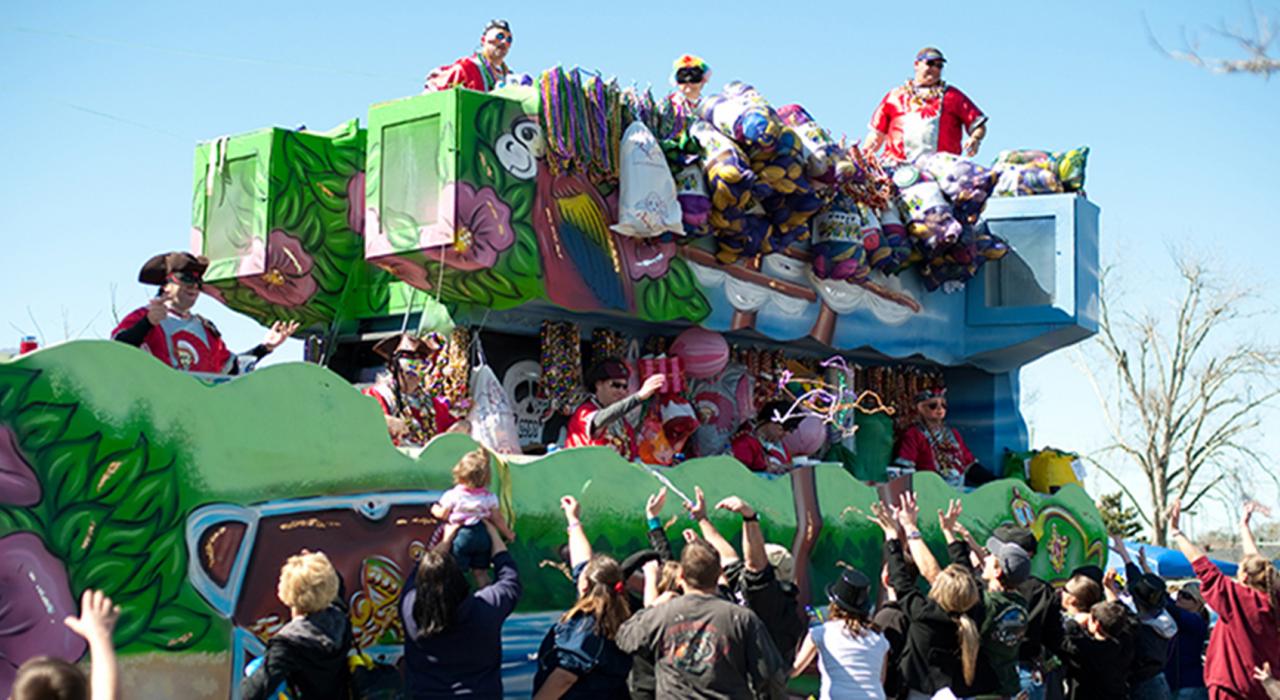 路易斯安那州霍瑪，凱金式狂歡節的歡騰遊行