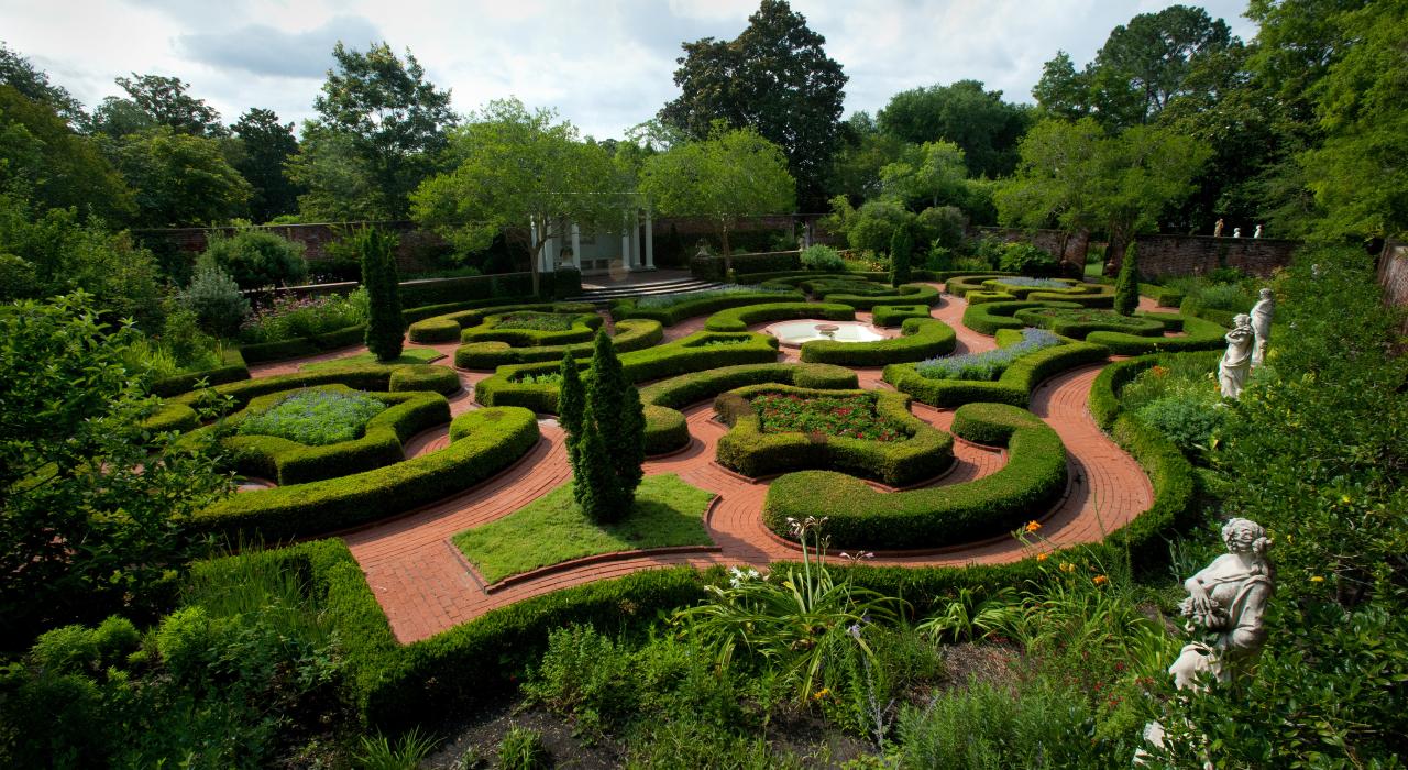 位於北卡羅萊納州新伯爾尼的特賴恩宮殿花園，美麗的場景彷彿讓歷史一幕幕浮現
