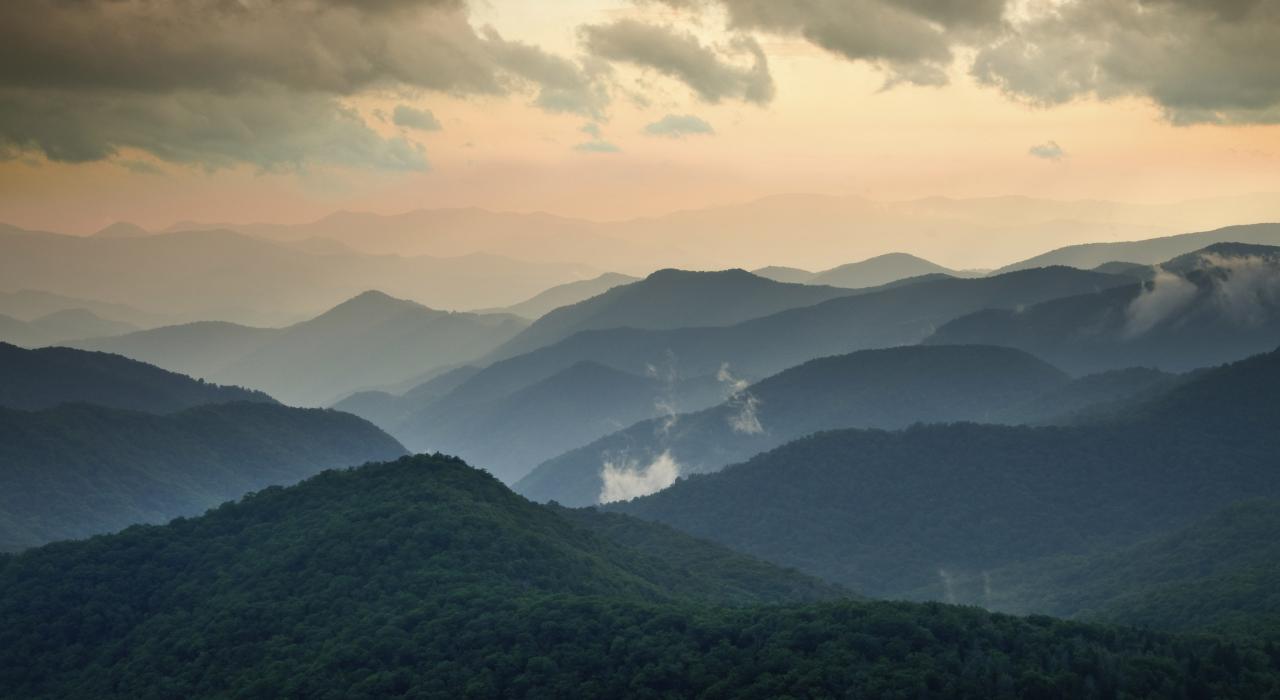 北卡羅萊納州布恩鎮祖父山的動人景緻