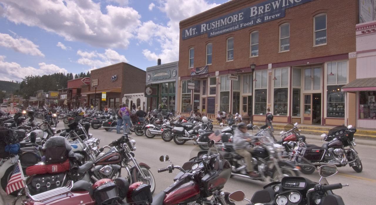 南達科他州斯特吉斯的斯特吉斯摩托車大會師