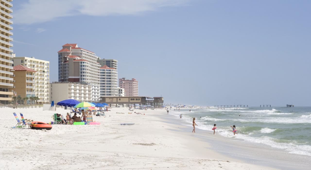 Family fun on the beach in Gulf Shores