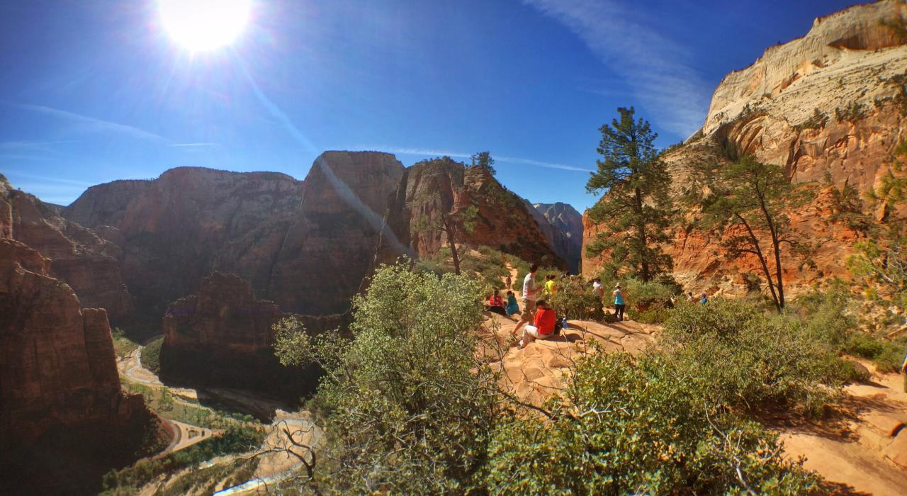 Sunny skies and hiking along Zion Canyon trails