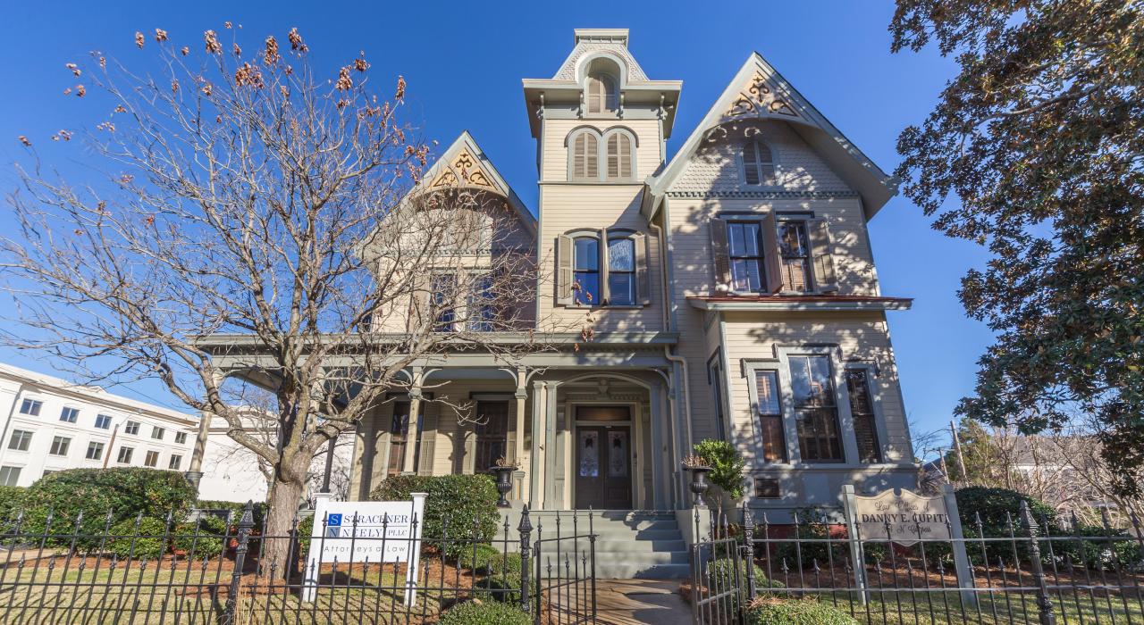 Old colonial-style house on Congress Avenue